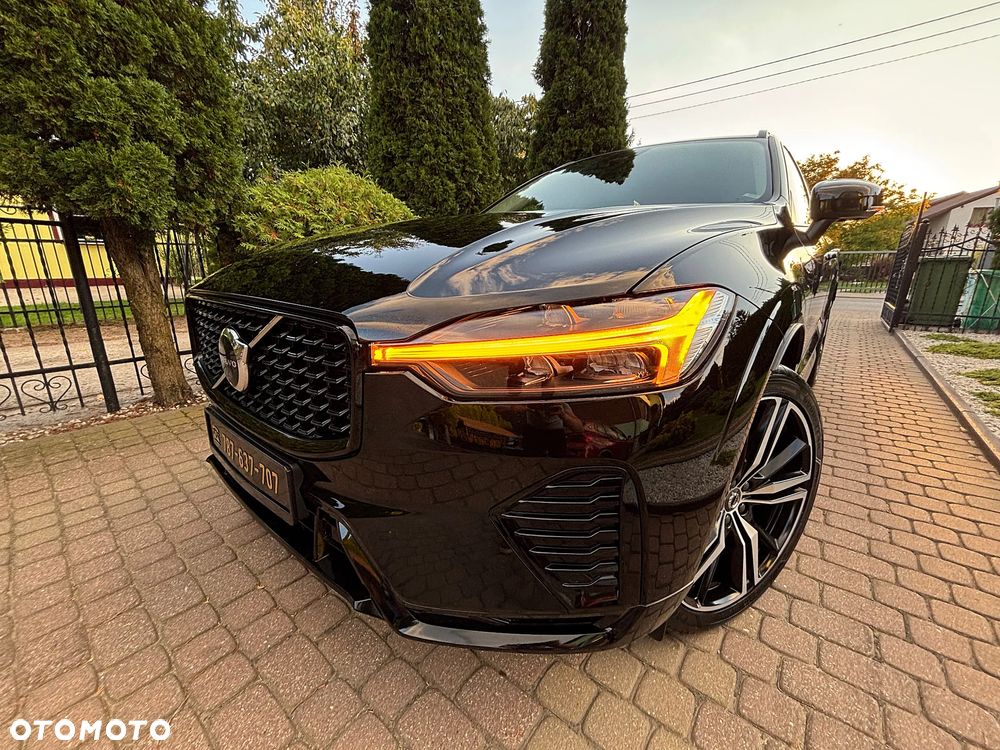 Volvo XC 60 B4 D AWD Plus Dark - 19