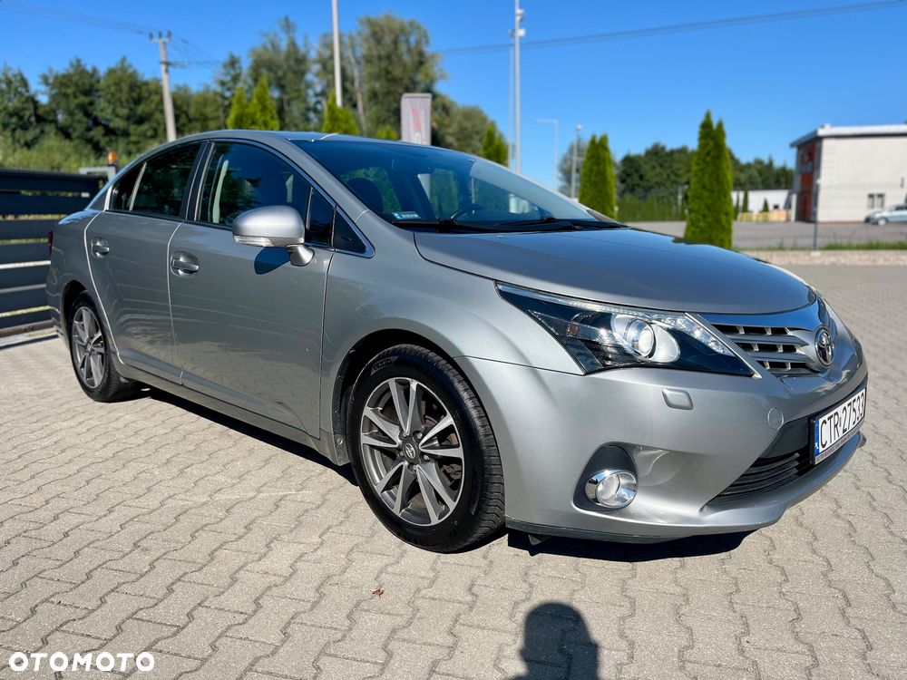 Toyota Avensis 2.0 D-4D Premium - 4