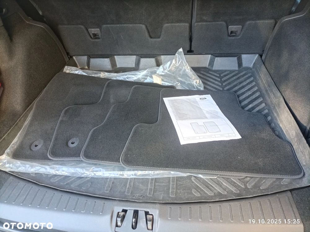 Ford Kuga 1.5 EcoBoost FWD Titanium ASS MMT6 - 32