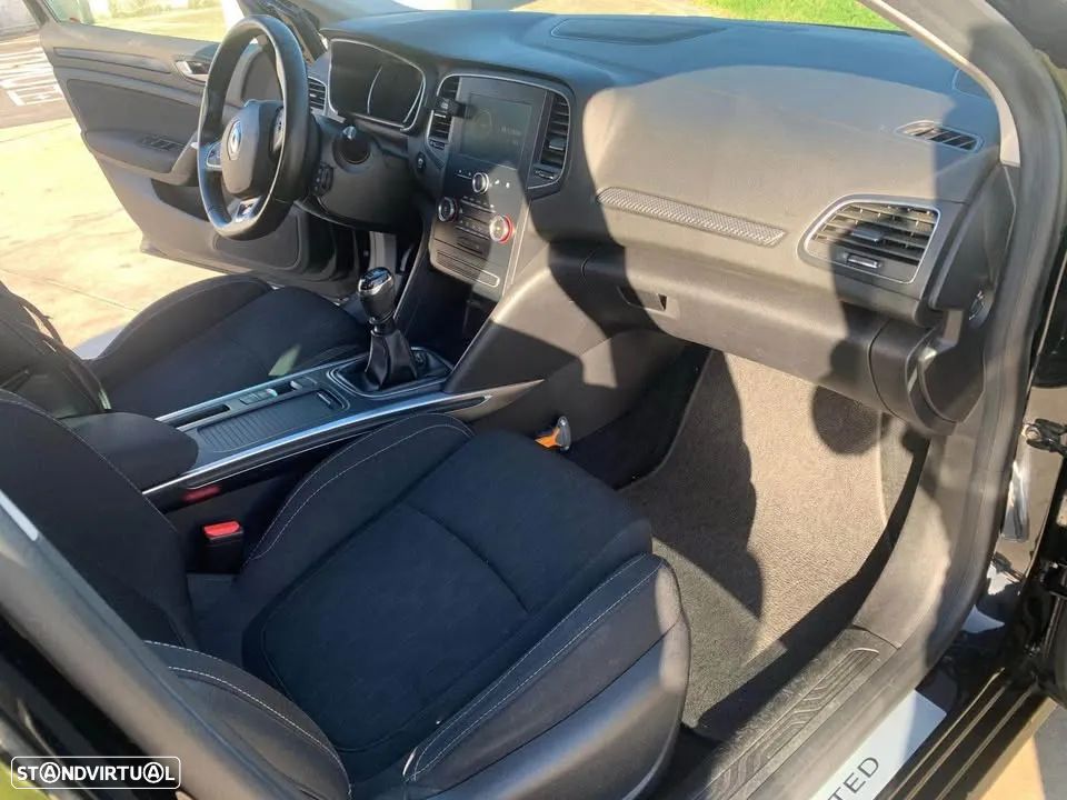 Renault Mégane Sport Tourer 1.5 dCi Limited SS - 8