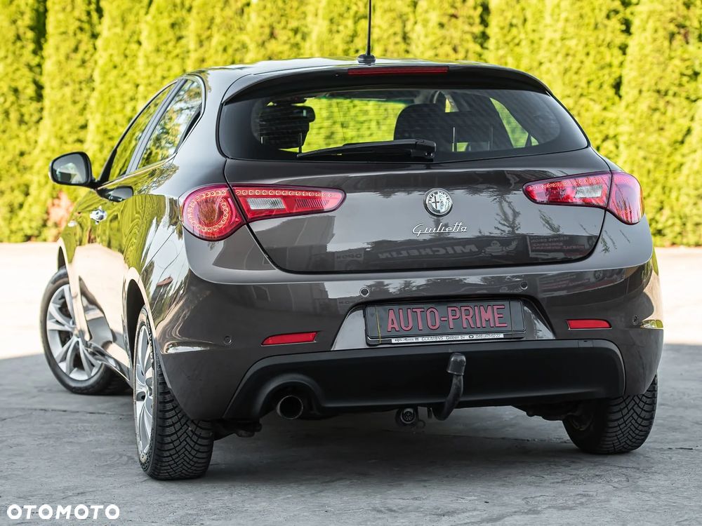 Alfa Romeo Giulietta ver-1-6-jtdm-progression - 8