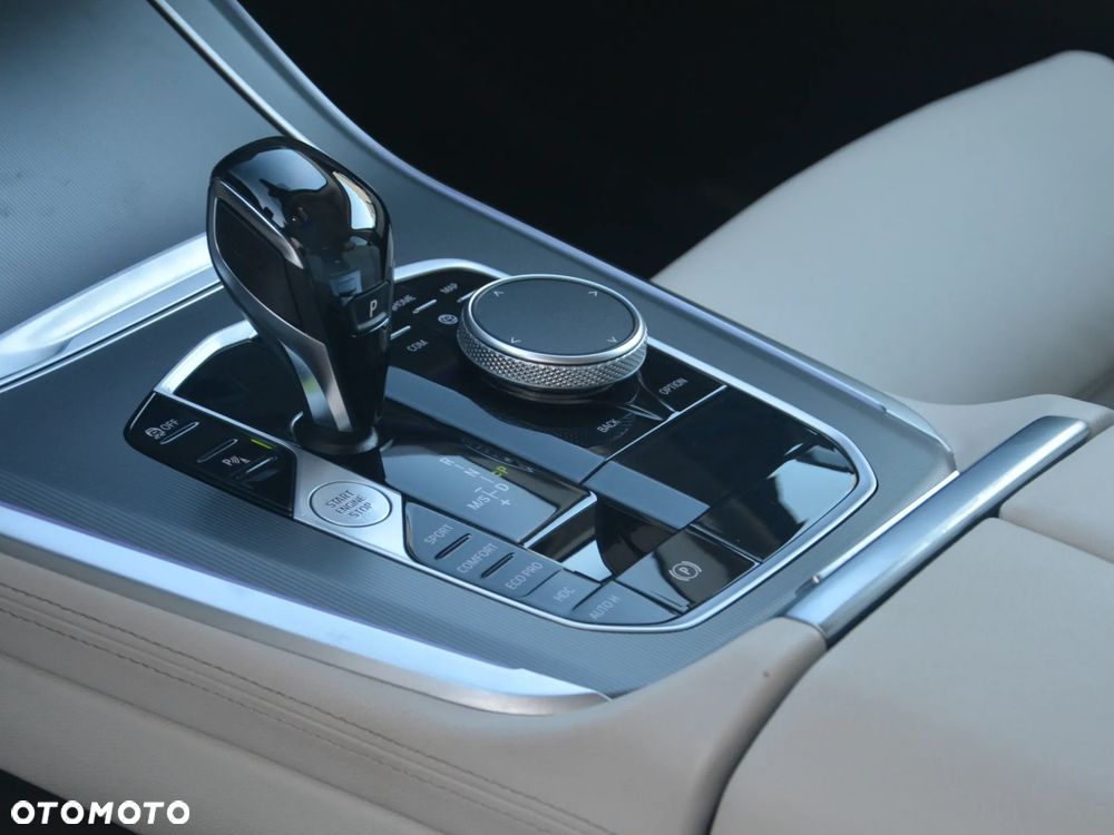 BMW X5 xDrive30d xLine - 14