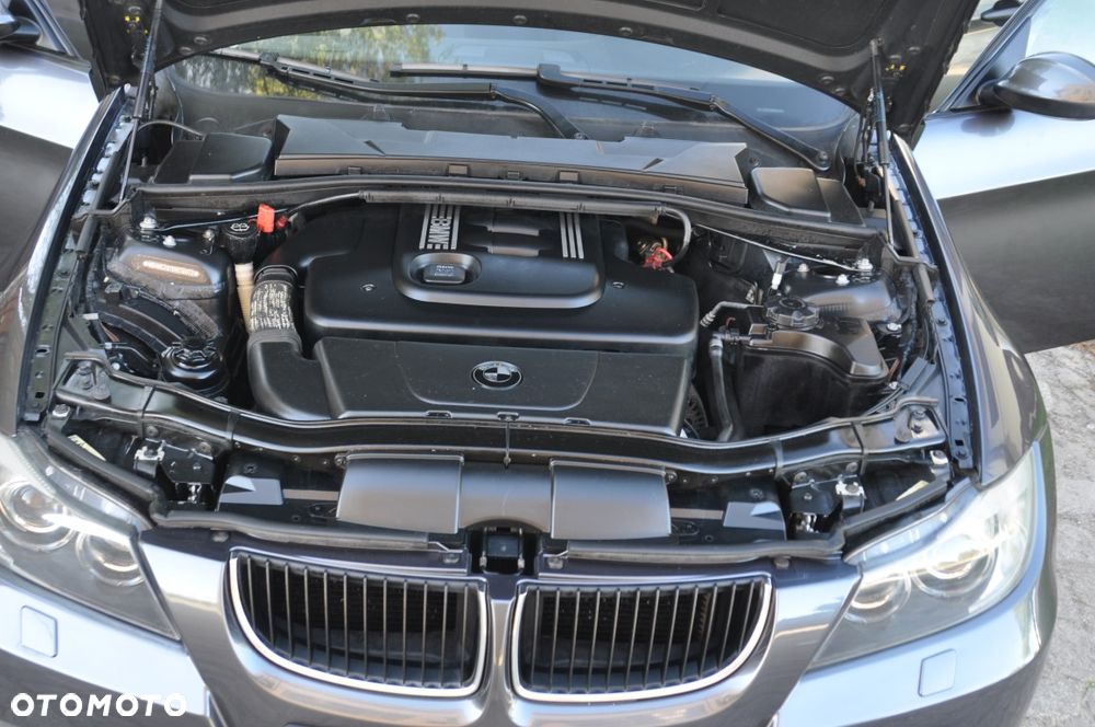 BMW Seria 3 320d DPF - 21