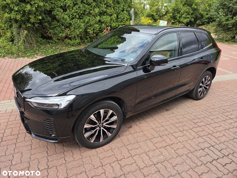 Volvo XC 60 B5 B AWD Plus Dark - 2