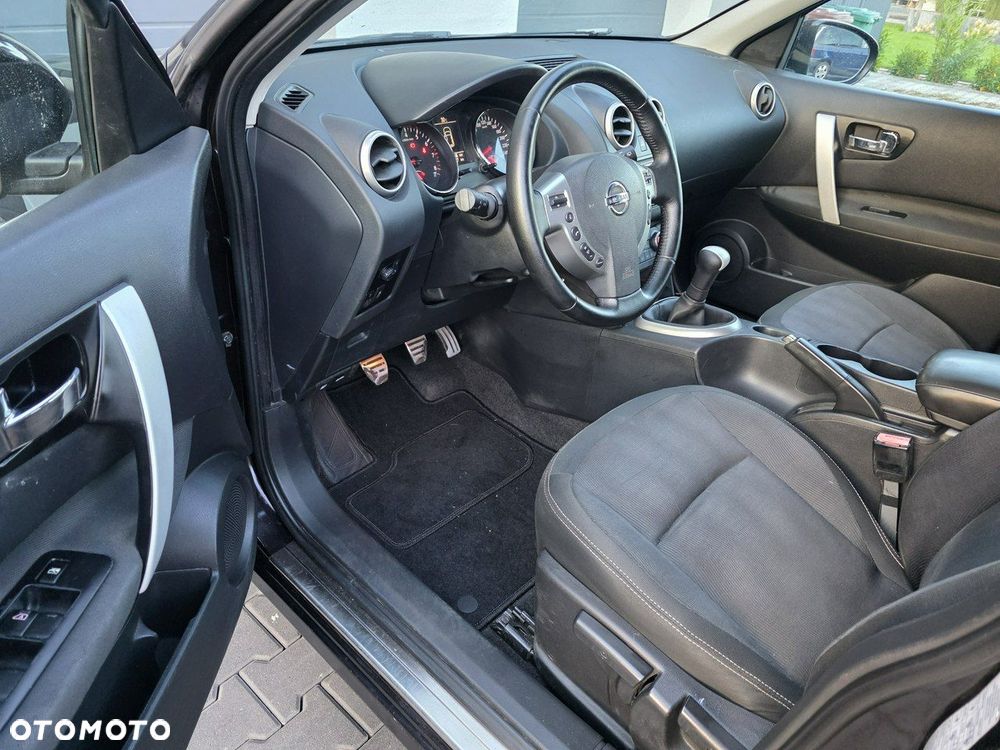 Nissan Qashqai - 11