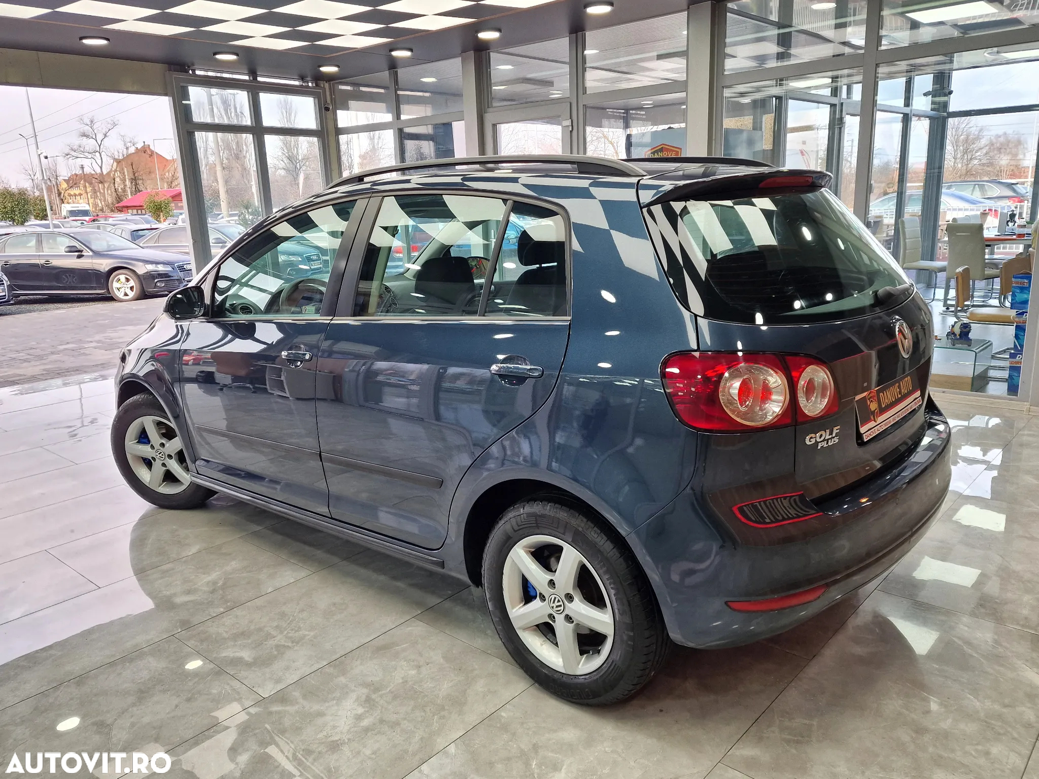 Volkswagen Golf 1.4 Comfortline - 10