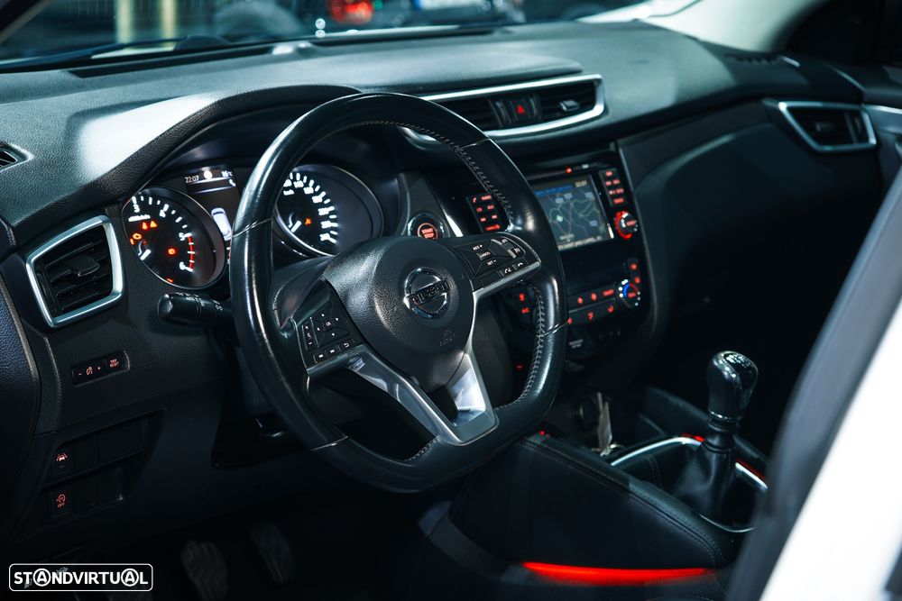 Nissan Qashqai 1.5 dCi N-WAY - 10