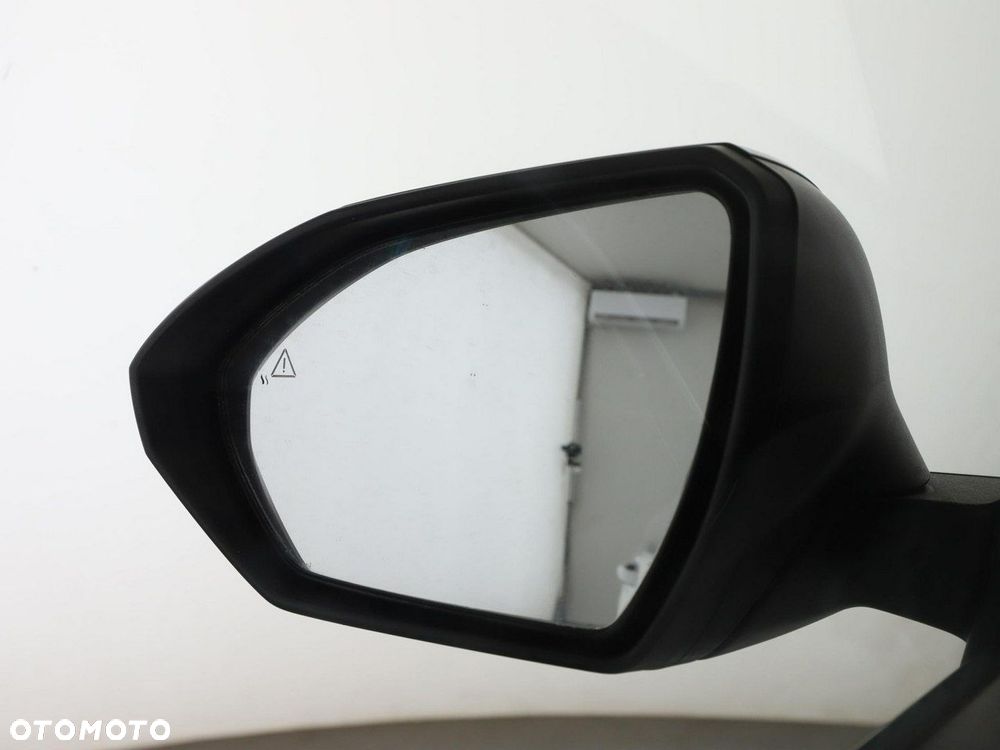 Hyundai Tucson 1.6 CRDi 48V-Hybrid 2WD DCT Trend - 37