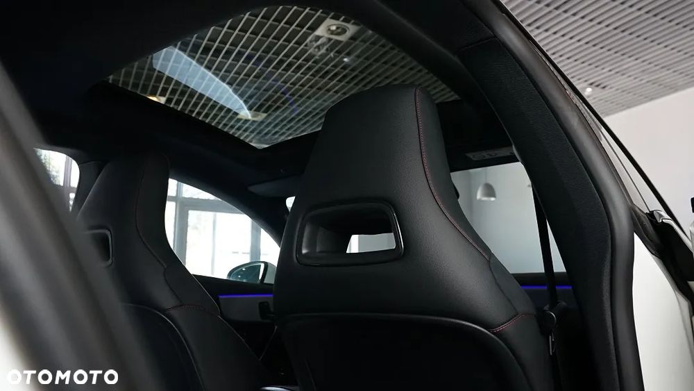 Mercedes-Benz CLA 200 AMG Line 7G-DCT - 16