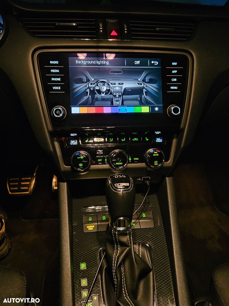 Skoda Octavia 2.0 TDI DSG 4X4 RS - 15