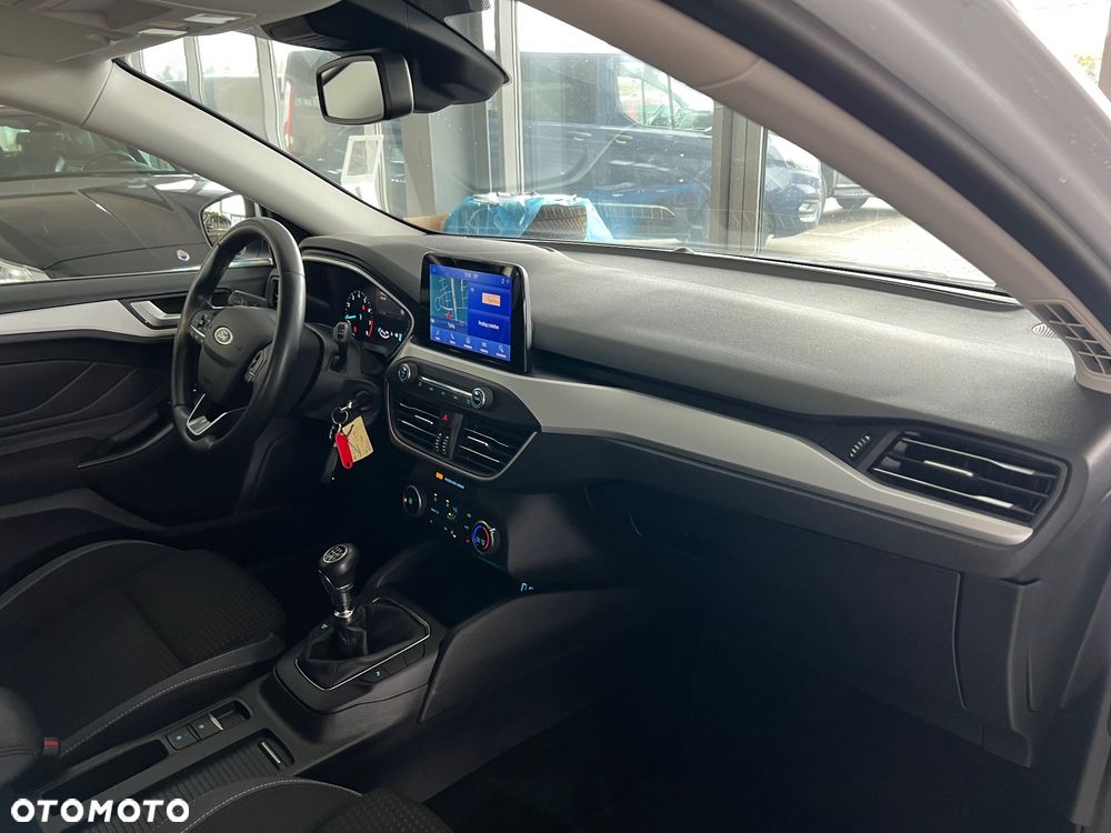 Ford Focus 1.0 EcoBoost Connected - 36