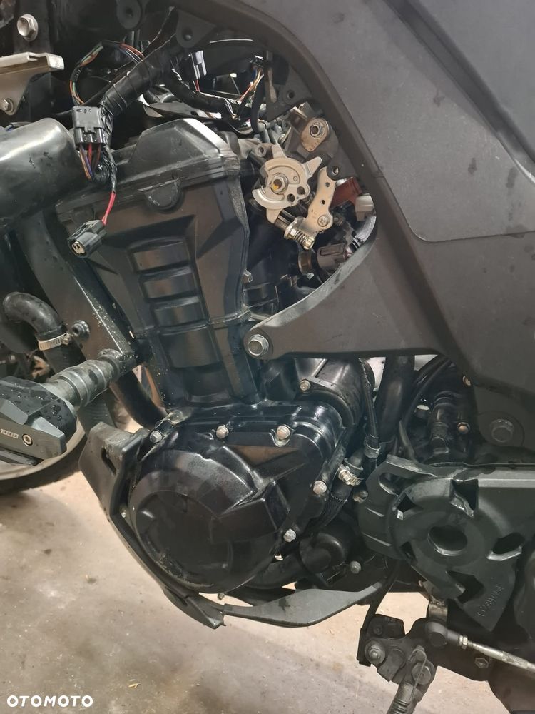 SILNIK KOMPLETNY KAWASAKI Z1000 10-16 PRZEBIEG 14 TYŚ - 3