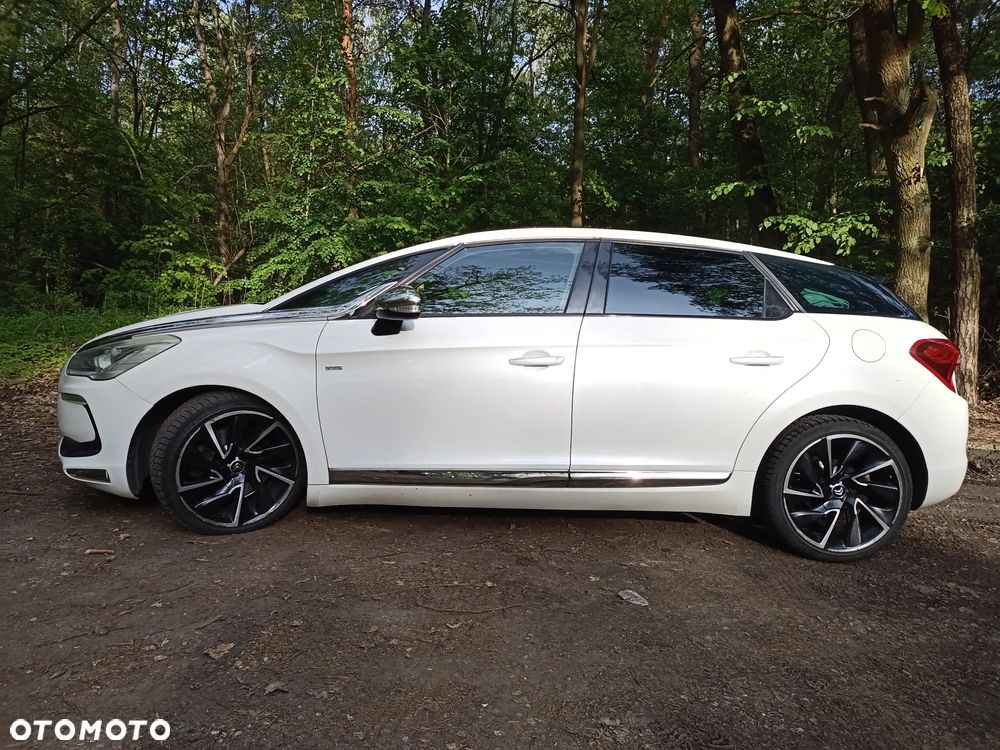 Citroën DS5 HDi 165 SportChic - 3