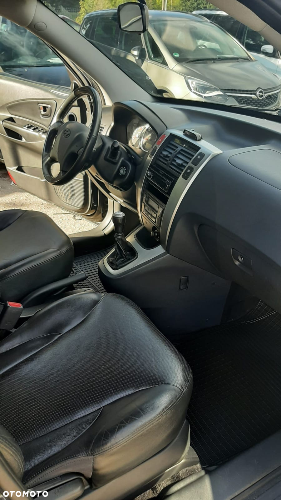 Hyundai Tucson 2.0 Comfort 2WD - 16