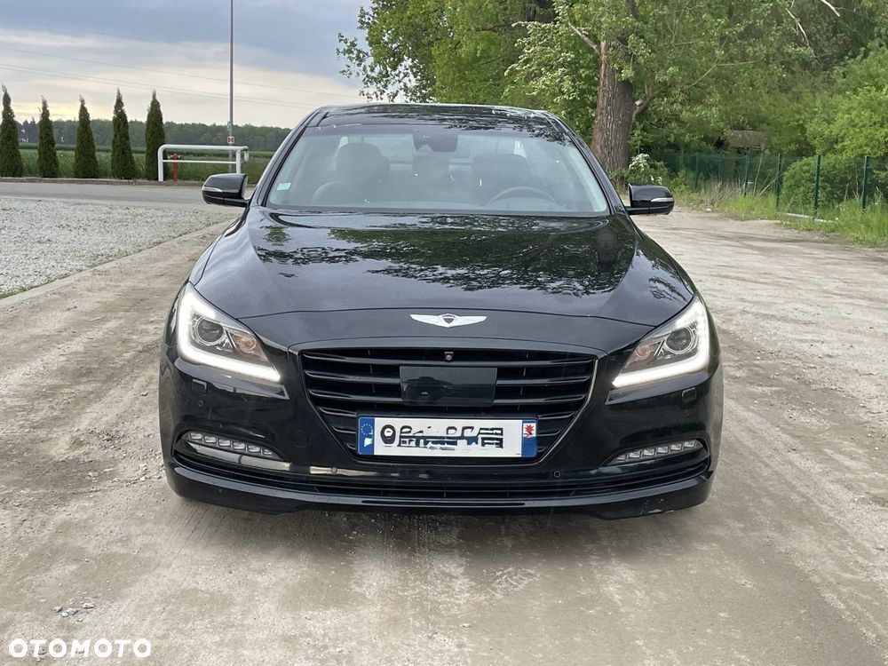 Hyundai Genesis - 2