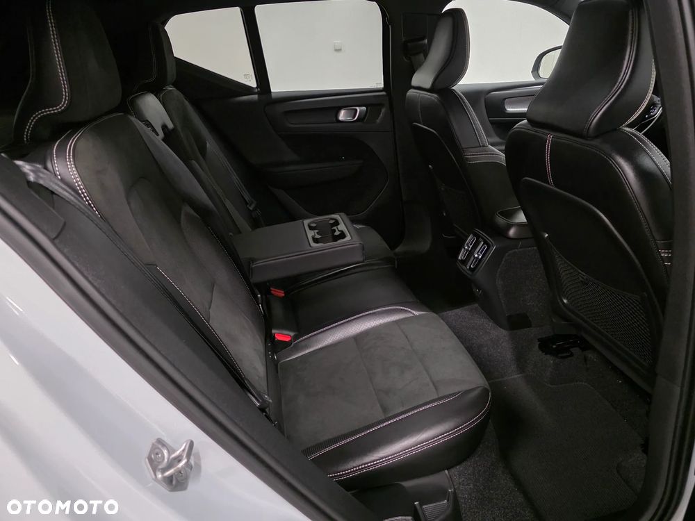 Volvo XC 40 D3 SCR R-Design - 19