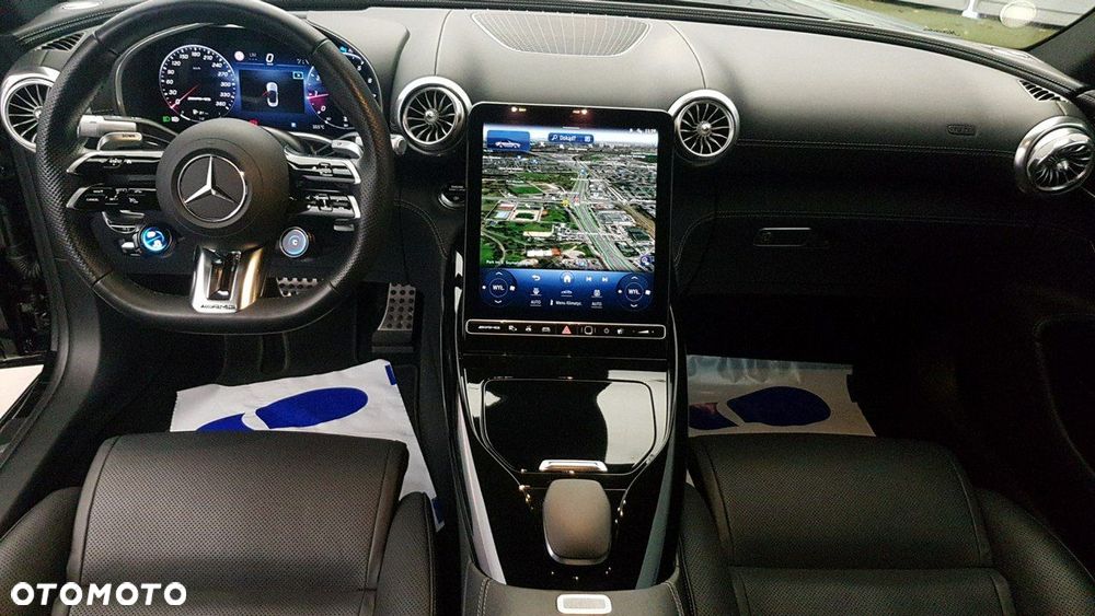 Mercedes-Benz SL AMG 63 4-Matic+ - 21