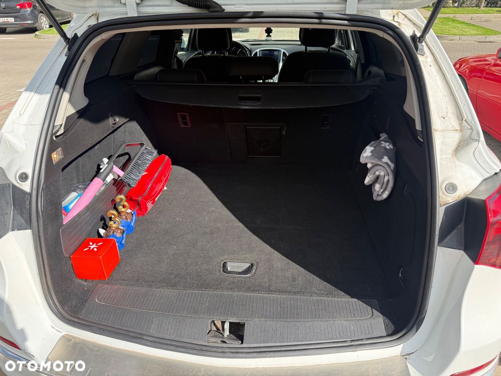 Opel Astra 2.0 CDTI Cosmo - 14