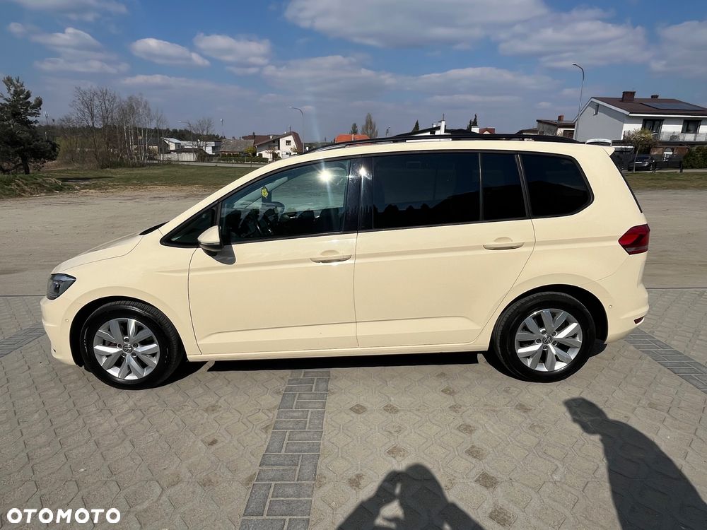 Volkswagen Touran 2.0 TDI SCR DSG Trendline - 5