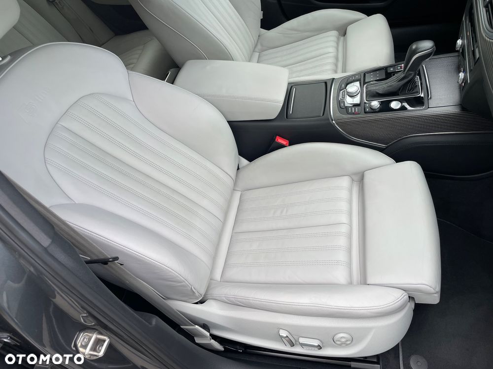 Audi A6 Avant 2.0 TDI Ultra DPF S tronic - 19