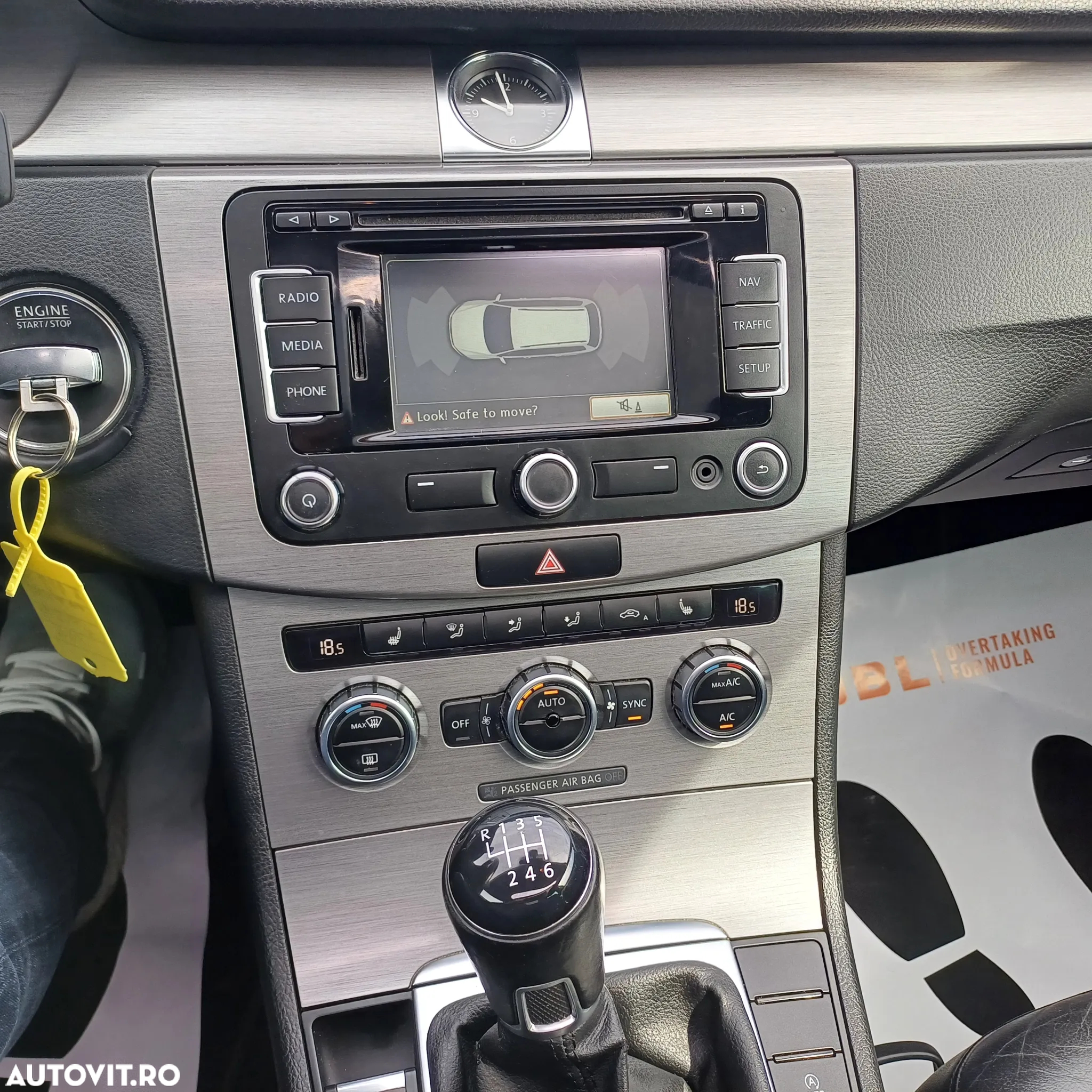 Volkswagen Passat Variant 2.0 TDI BlueMotion Technology R-Line - 6