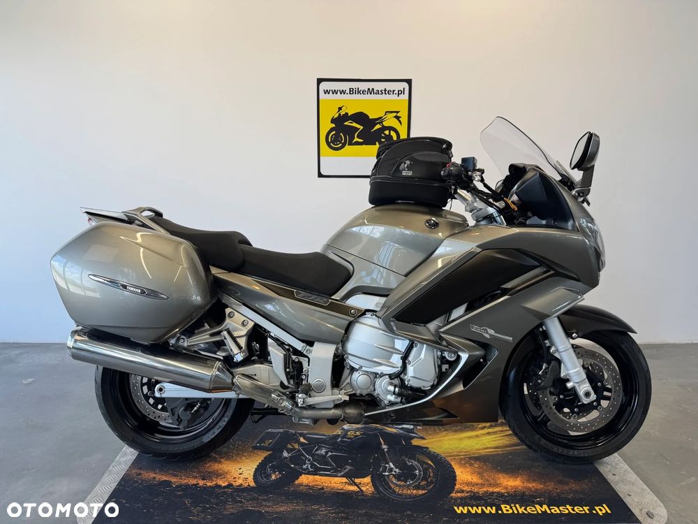 Yamaha FJR - 1