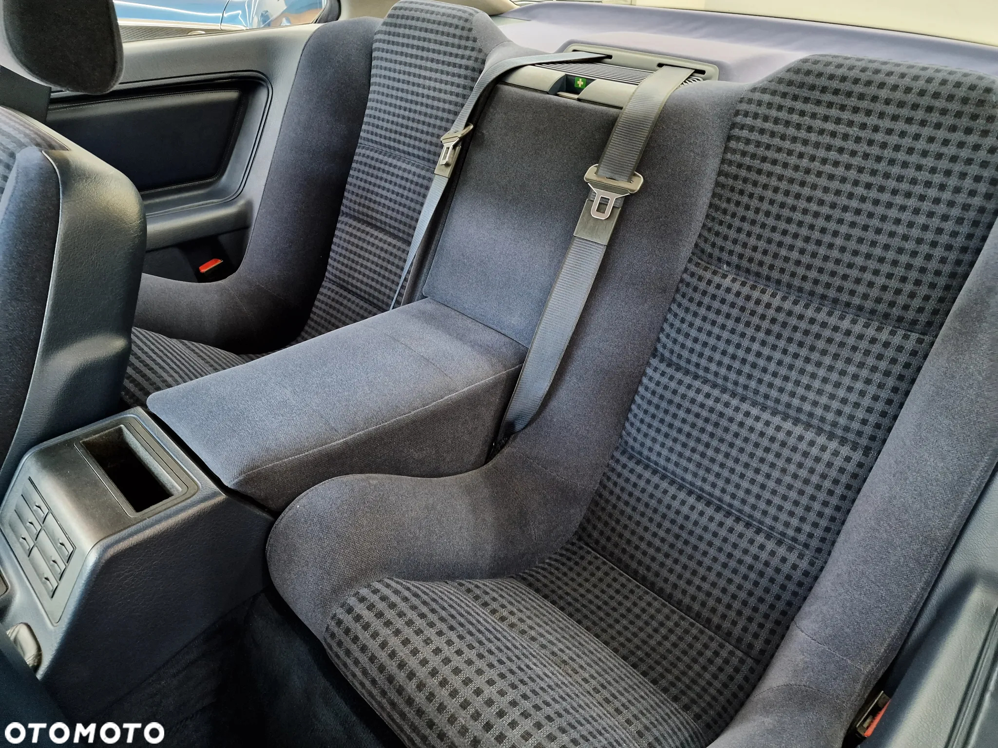 BMW Seria 8 - 25
