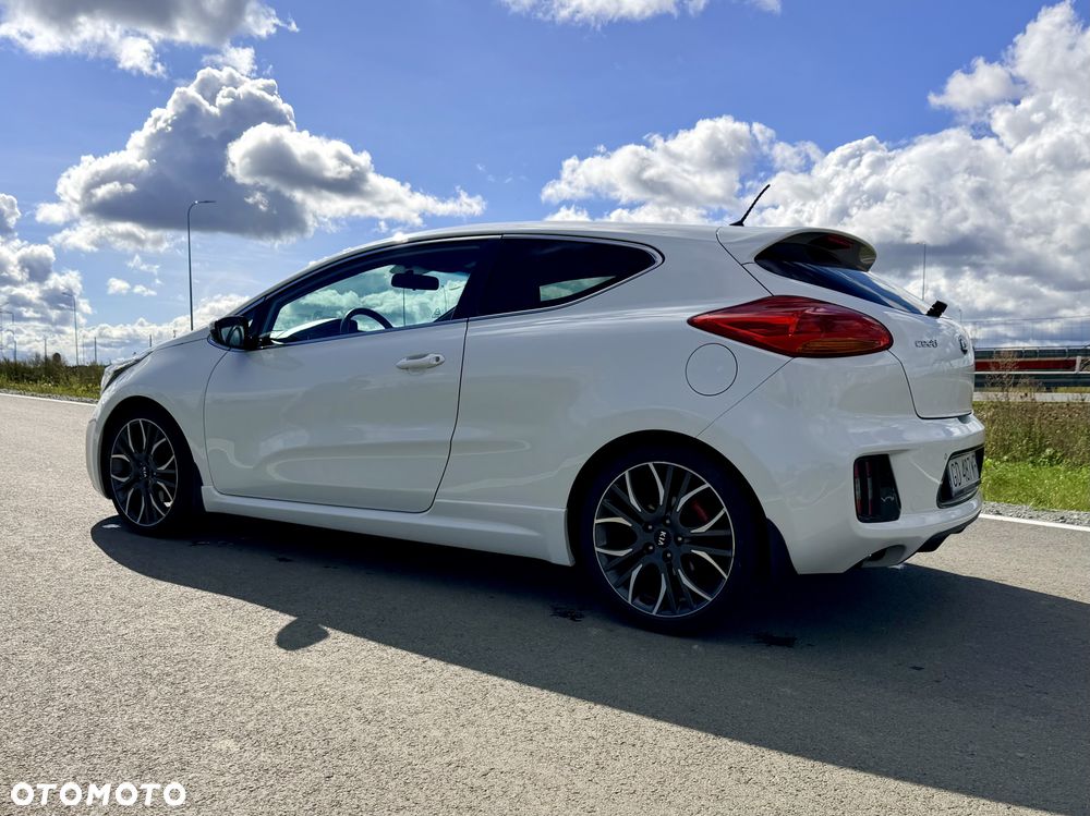 Kia Ceed 1.6 T-GDI GT L - 4