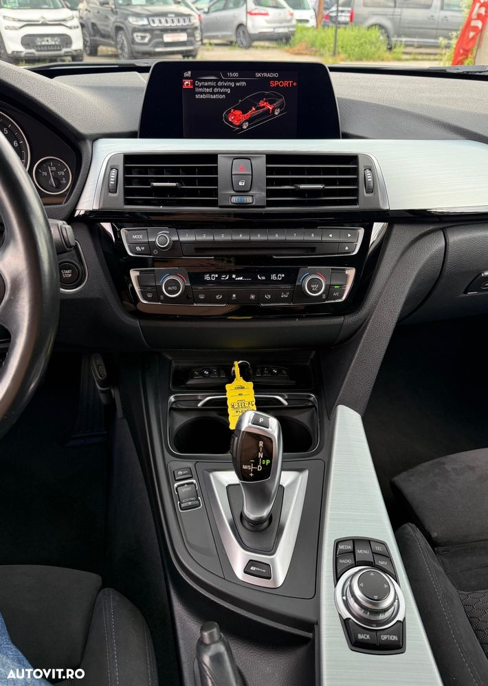 BMW Seria 3 330e iPerformance M Sport - 27