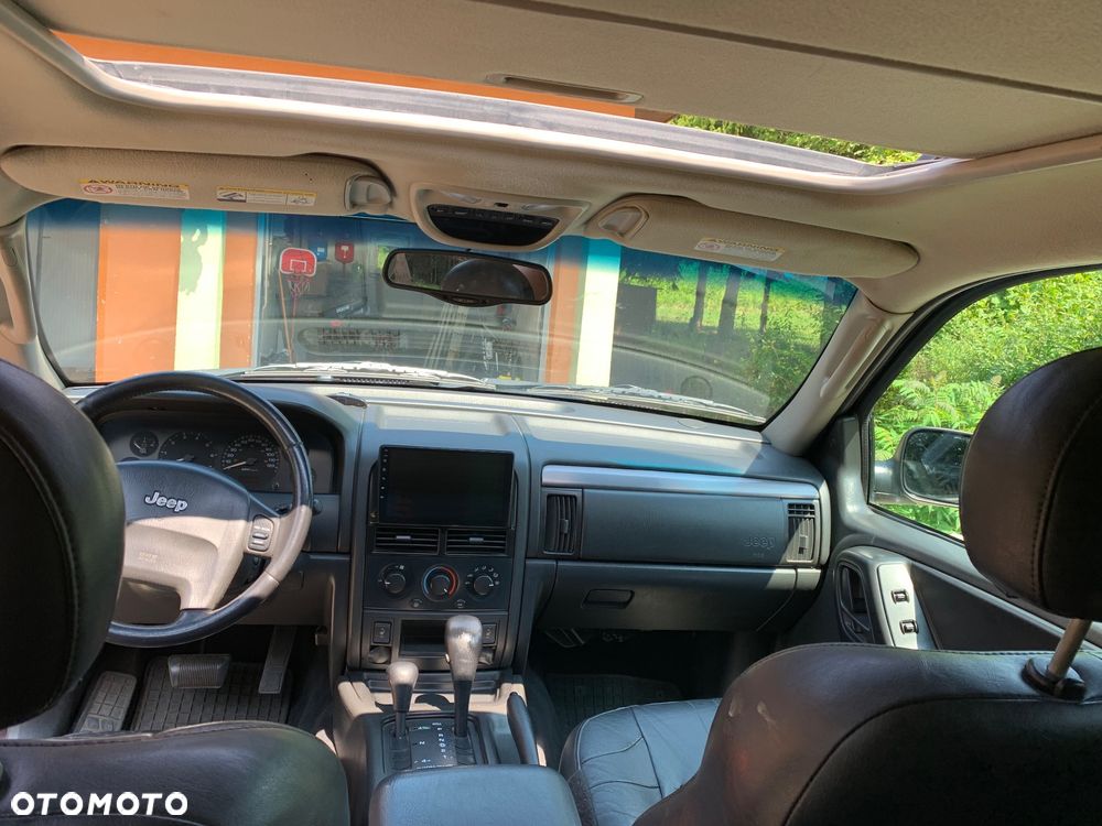 Jeep Grand Cherokee - 20