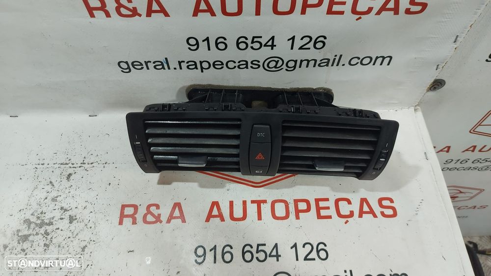 Difusor Saida de ar Central BMW Serie 1 E81 E87 Original - 2