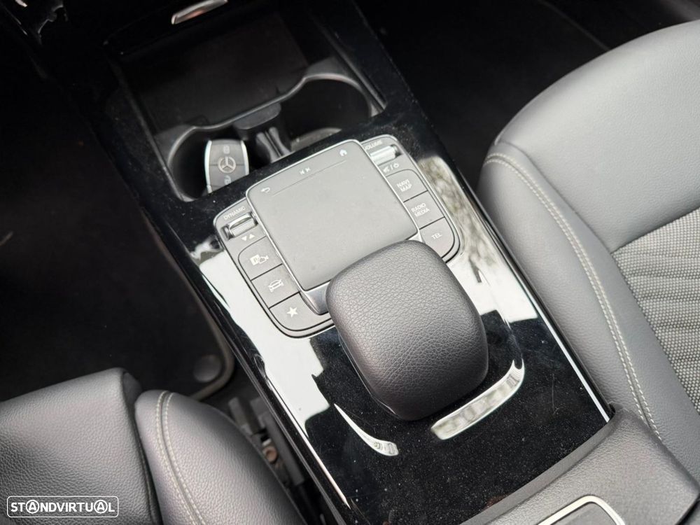 Mercedes-Benz CLA 250 - 50