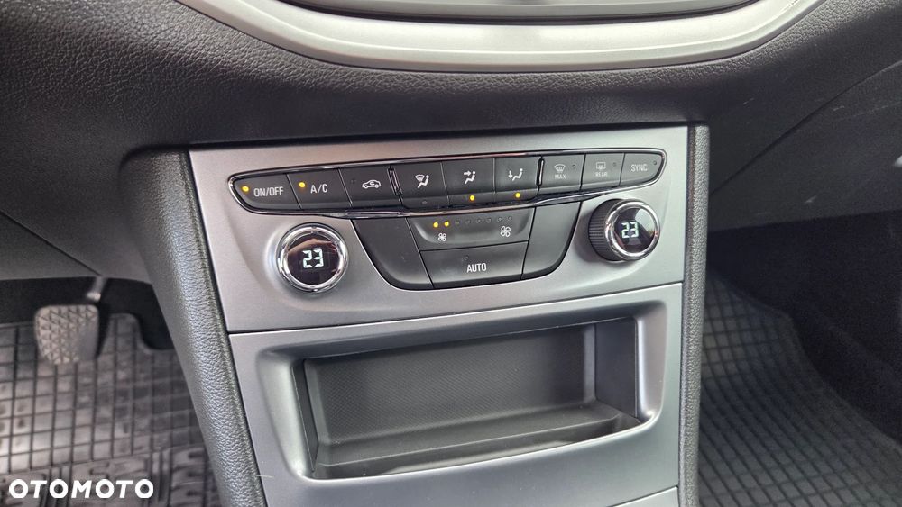 Opel Astra V 1.6 CDTI Enjoy S&S - 19