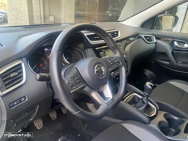 Nissan Qashqai 1.3 DIG-T N-Connecta - 36