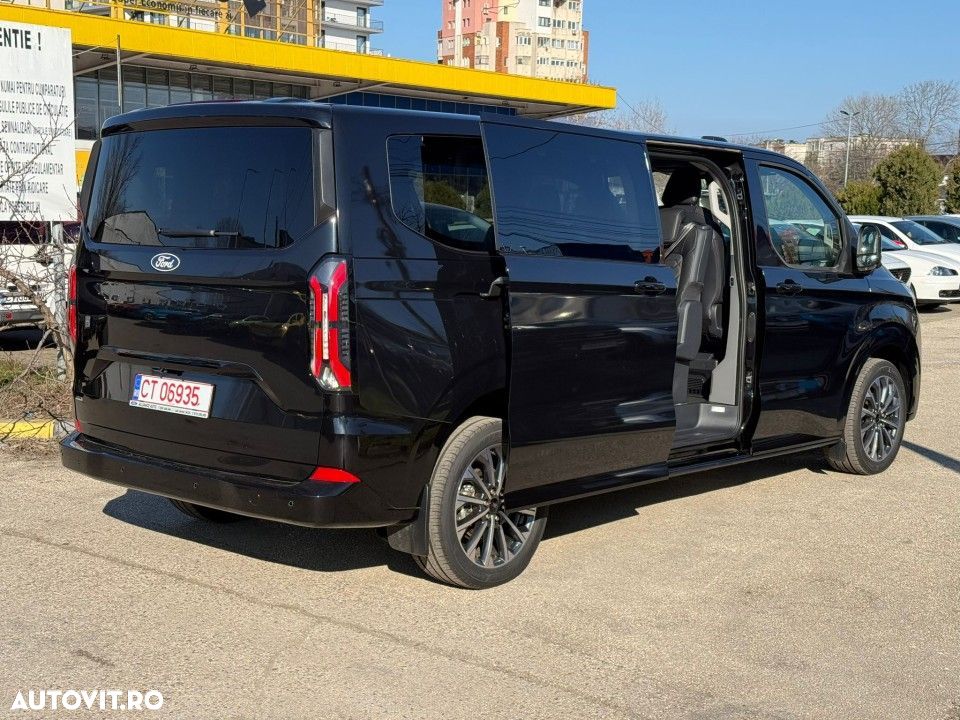 Ford Tourneo Custom - 6