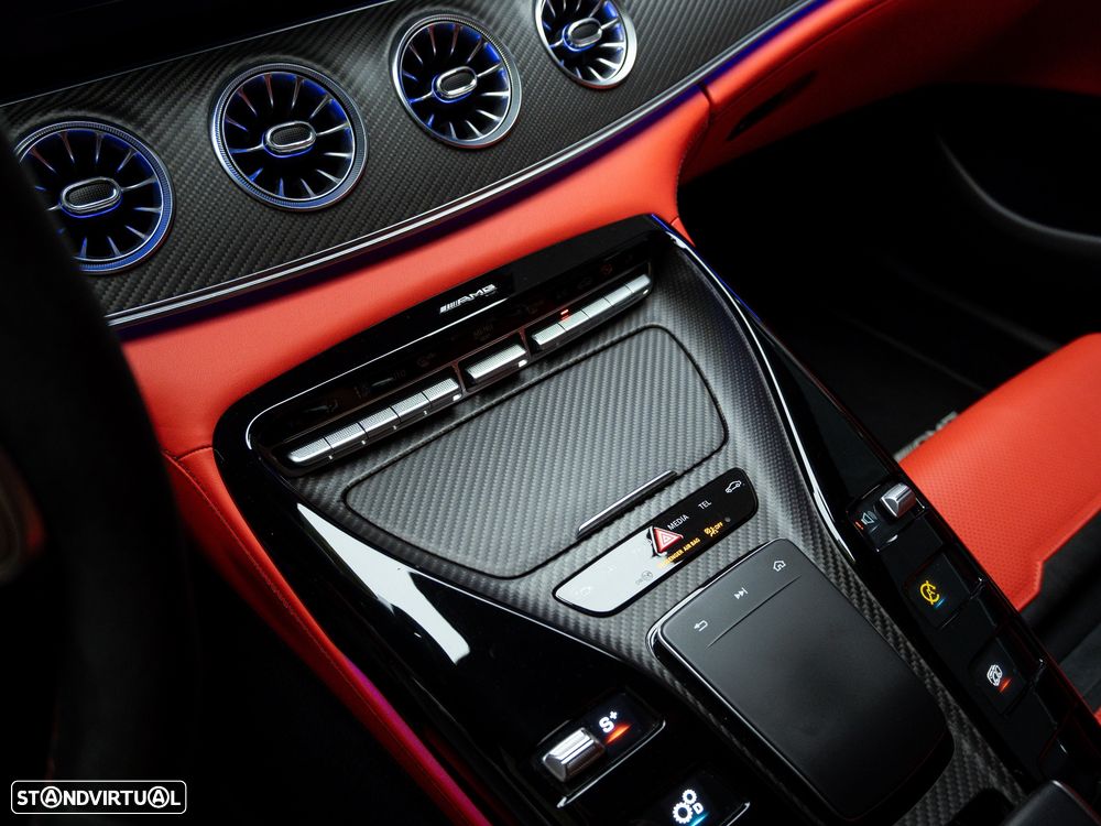 Mercedes-Benz AMG GT 4 portas 63 S 4Matic+ - 40