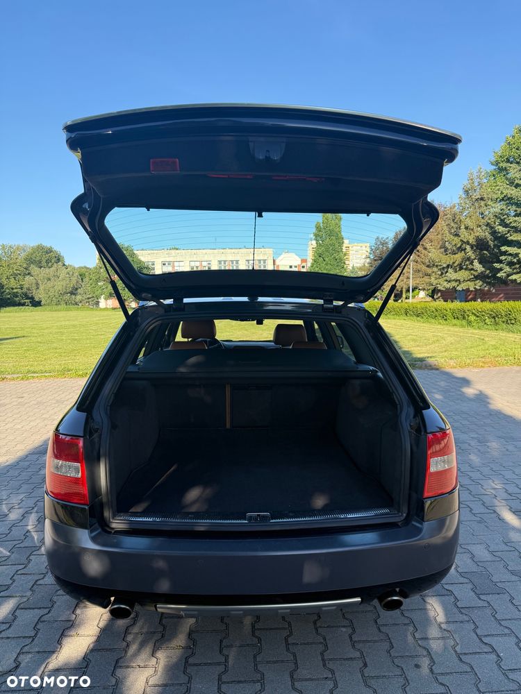 Audi A6 Allroad - 11