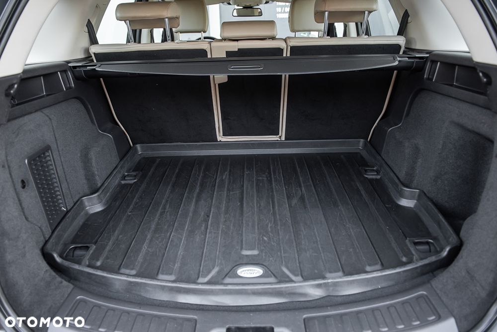 Land Rover Discovery Sport TD4 HSE - 31