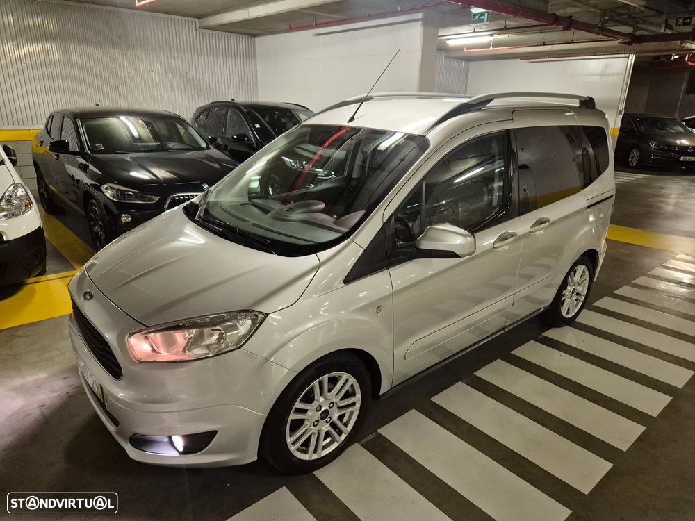 Ford Tourneo Courier 1.0 EcoBoost Titanium - 2