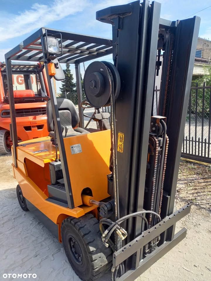 Inny Halla HBF25, Triplex 4,7 m - 4