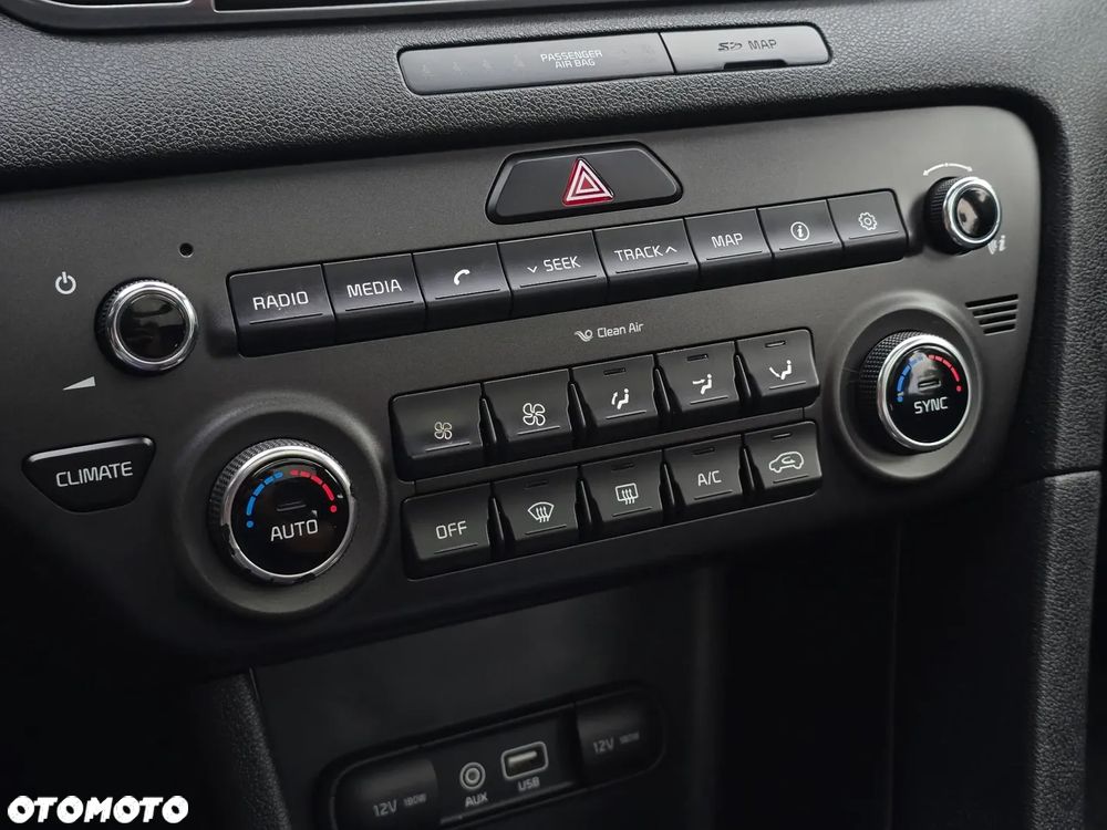 Kia Sportage 1.7 CRDI 2WD Dream-Team Edition - 13