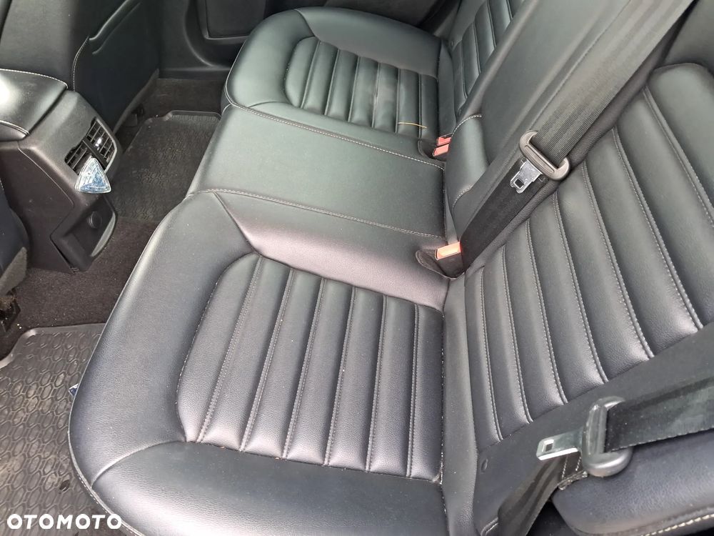 Ford Fusion - 4