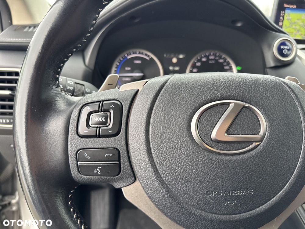 Lexus NX 300h F Impression AWD - 25