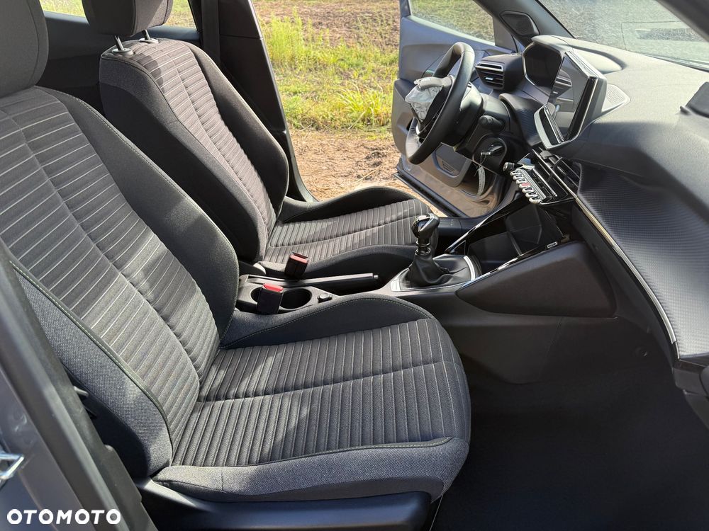 Peugeot 2008 PureTech 100 Style - 17