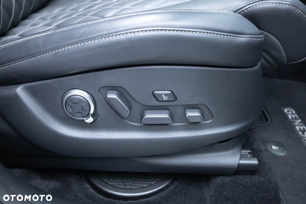 Genesis GV80 3.0 AWD AT8 7-Sitzer Luxury Line - 31