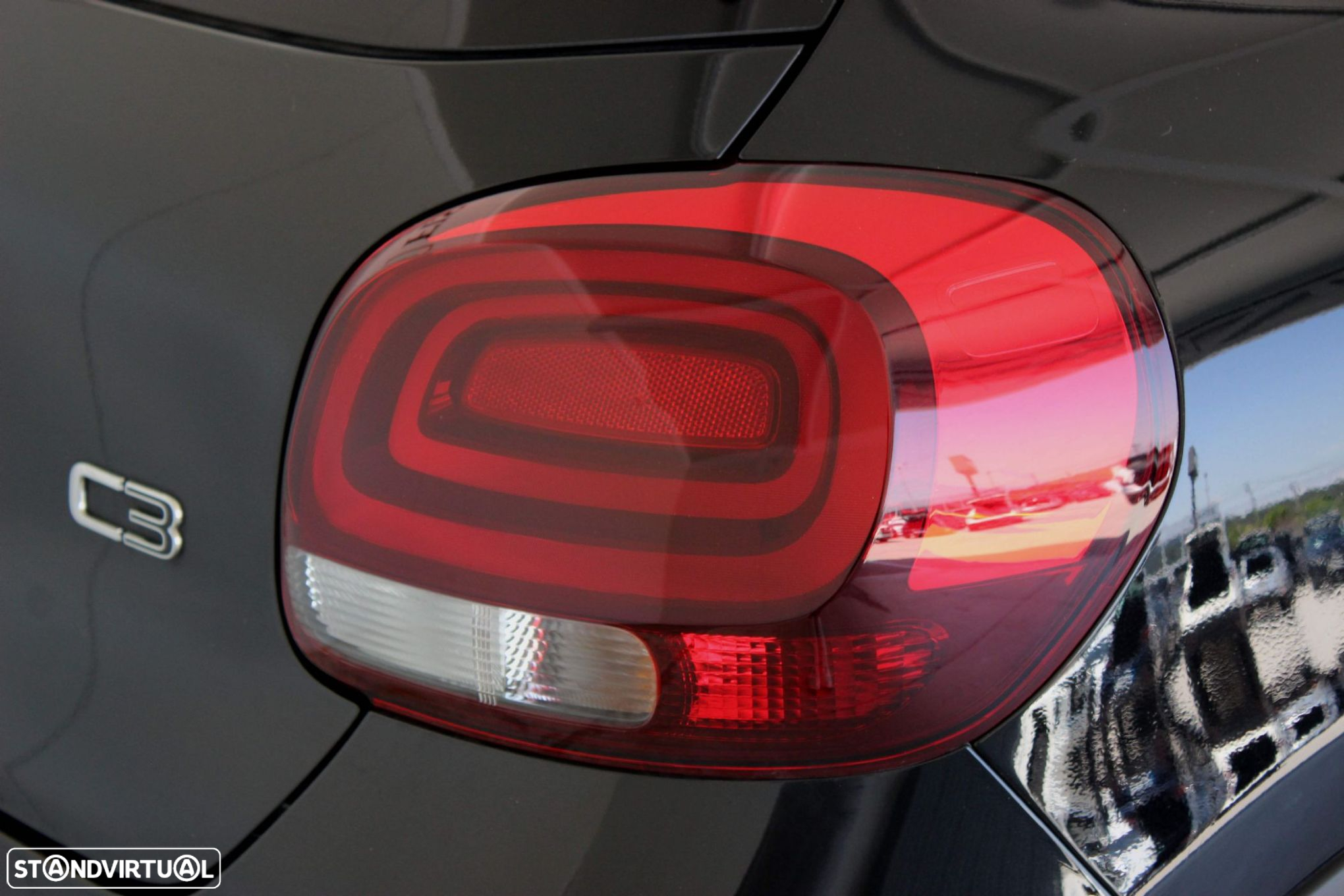 Citroën C3 1.2 PureTech Shine Pack EAT6 - 9
