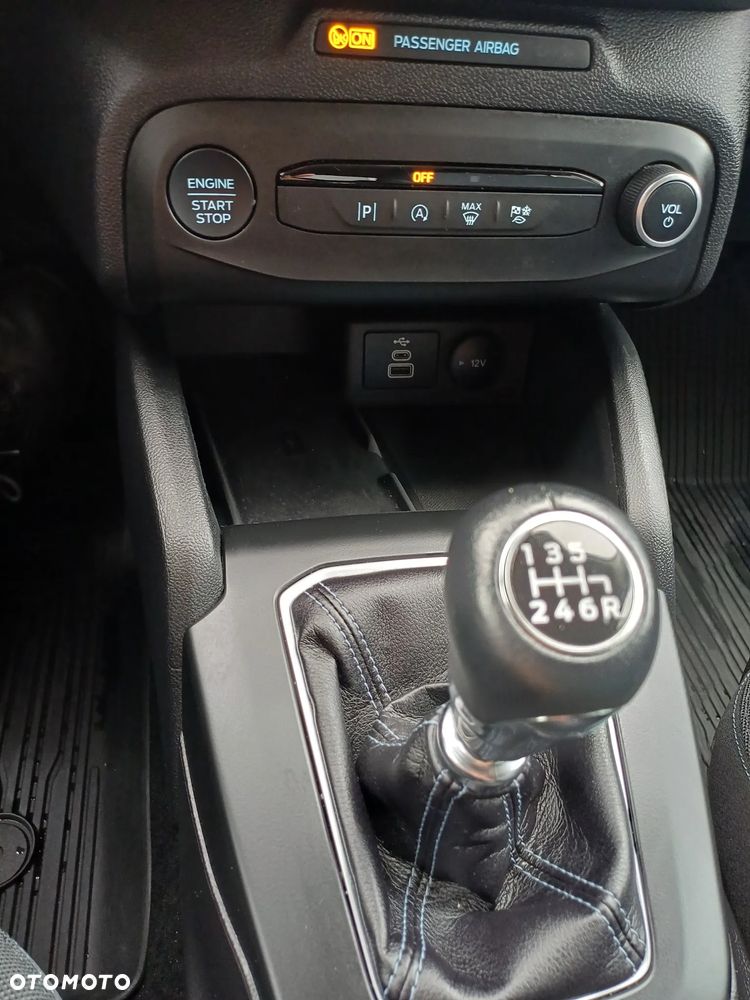 Ford Focus 1.0 EcoBoost mHEV Active X - 24