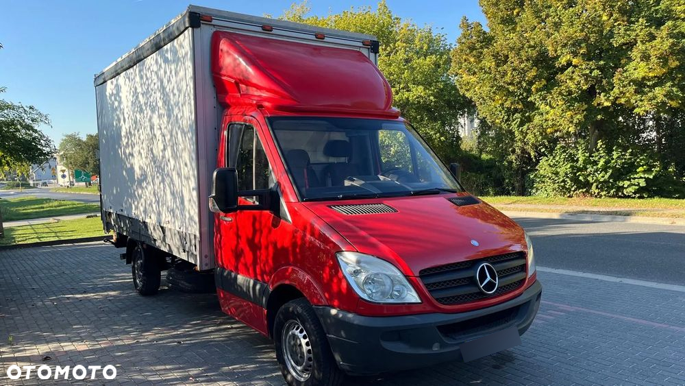 Mercedes-Benz Sprinter - 2
