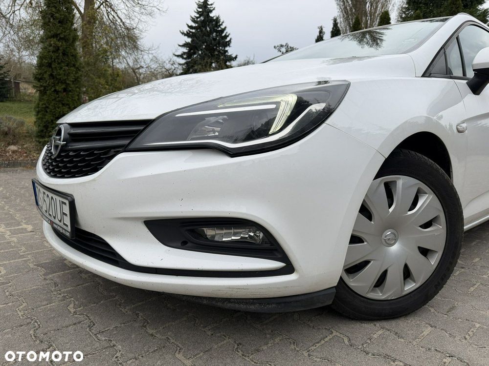 Opel Astra 1.6 CDTI Essentia - 15