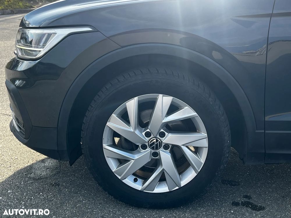Volkswagen Tiguan - 27